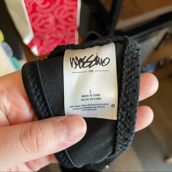 NWOT Mossimo Black Swim Top - Picture 3 of 3